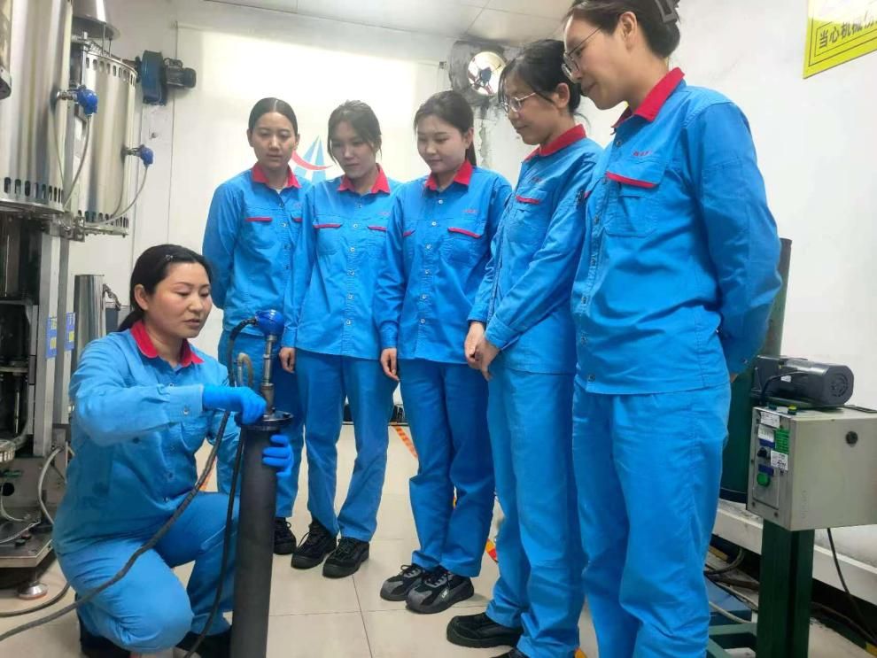 41C0B10B8D8126DCEE77301D3F3_57AC5D26_1B1D1