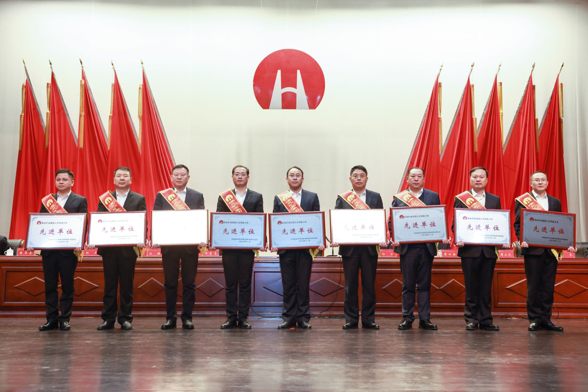 923AA7F0AA0DEE8D9181227EF07_F8F1BDE7_4EAE8